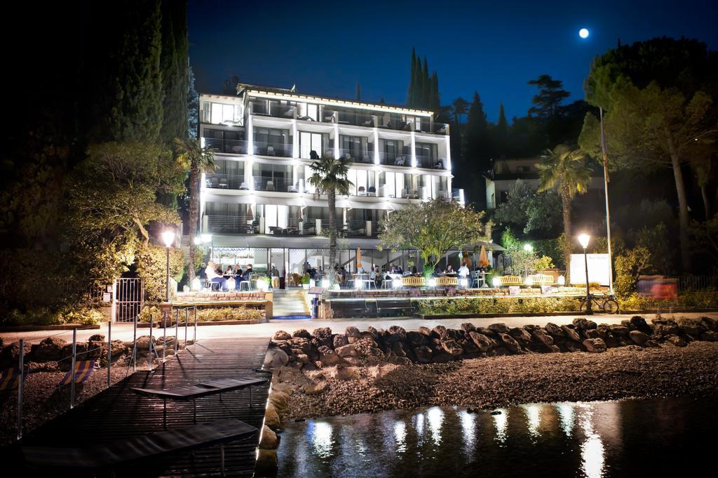 Beach Hotel Du Lac Malcesine Exteriör bild